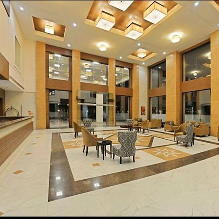Poppys Hotel Madurai Exterior photo