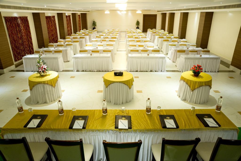 Poppys Hotel Madurai Exterior photo