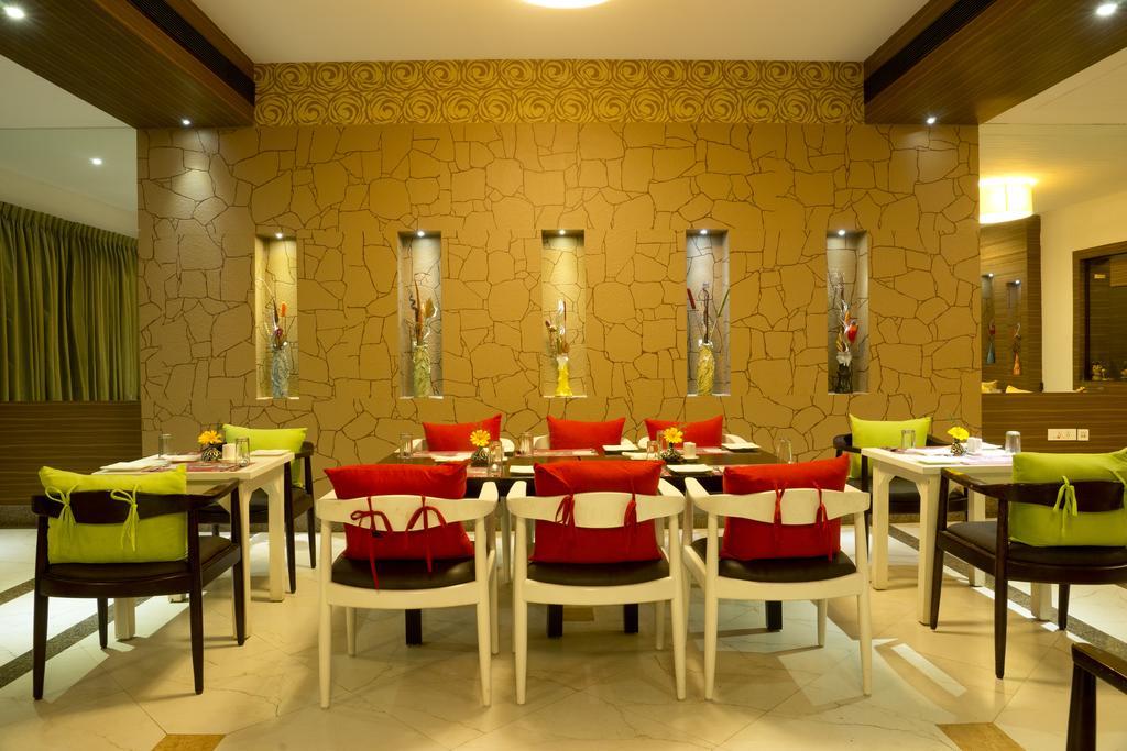 Poppys Hotel Madurai Exterior photo