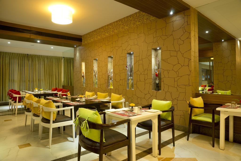 Poppys Hotel Madurai Exterior photo