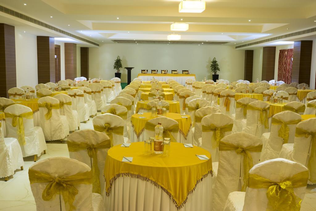 Poppys Hotel Madurai Exterior photo