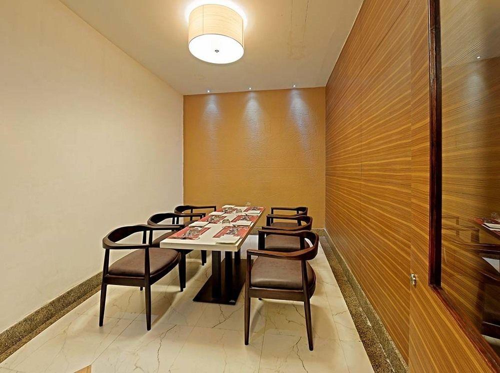 Poppys Hotel Madurai Exterior photo