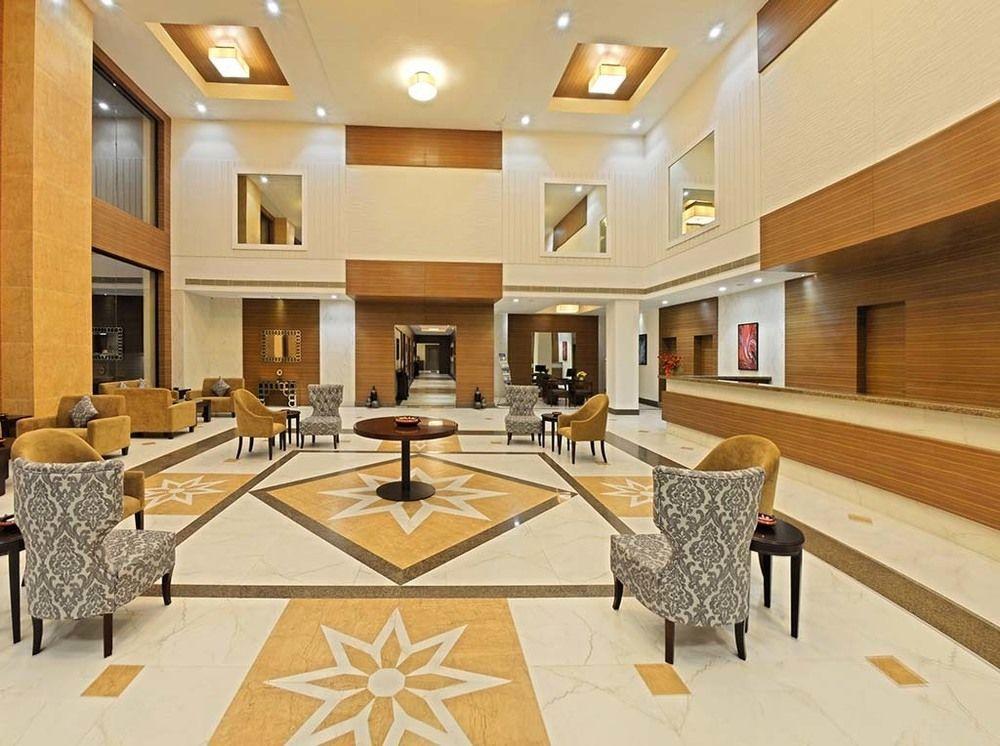 Poppys Hotel Madurai Exterior photo