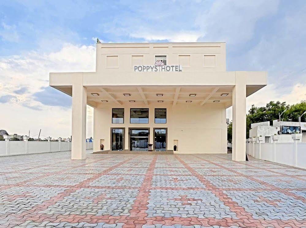 Poppys Hotel Madurai Exterior photo