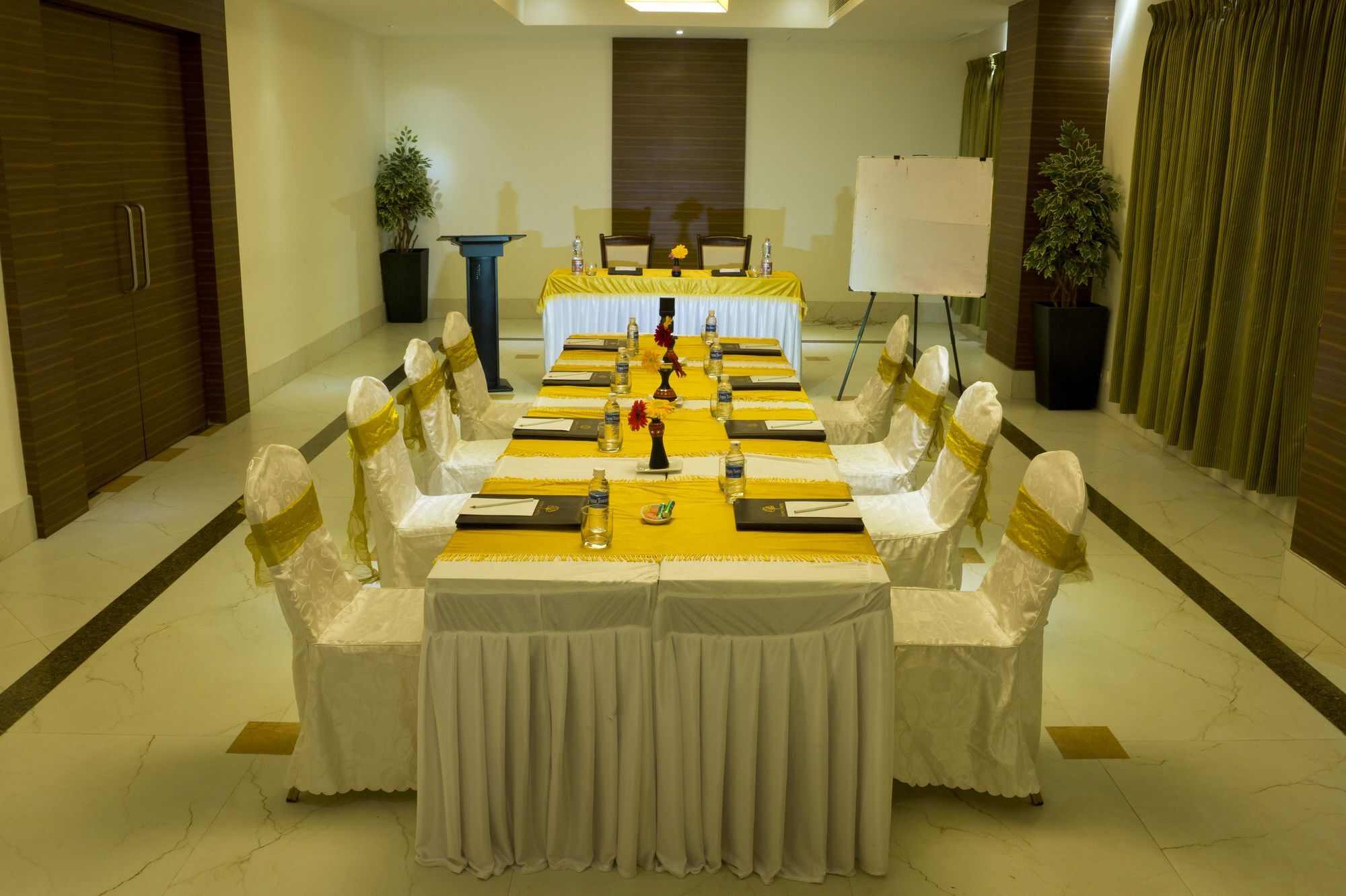 Poppys Hotel Madurai Exterior photo